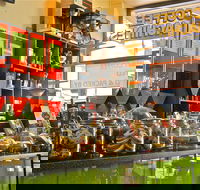 Last Hoot Cafe  Bar - Accommodation 4U