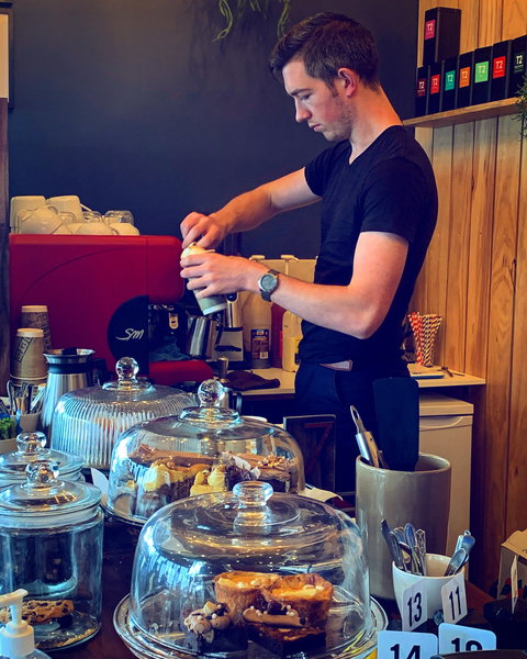 The Deck Cafe On The Wharf - Accommodation 4U 1