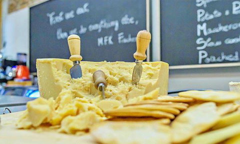 Images Restaurant - Accommodation 4U 10