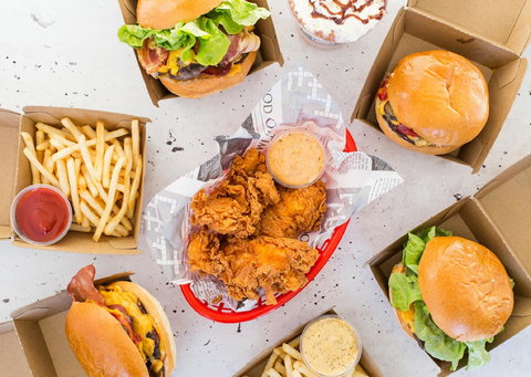 Cheezy Burgers - Accommodation 4U 0