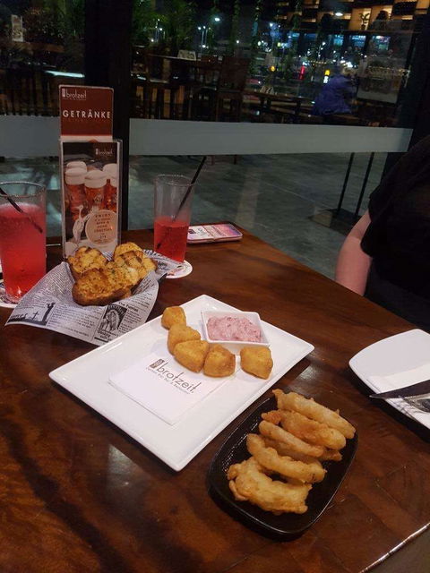 Brotzeit German Beir Bar & Restaurant - Accommodation 4U 0