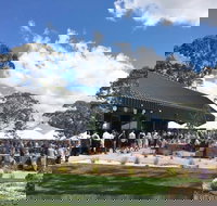 LOT.100 The Grocer - Accommodation 4U