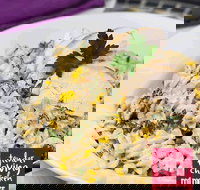 Red Rooster - Guildford - Accommodation 4U