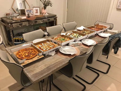 Sinatra’s Pizzeria - Accommodation 4U 0