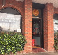 Hoolies Inn - Accommodation 4U