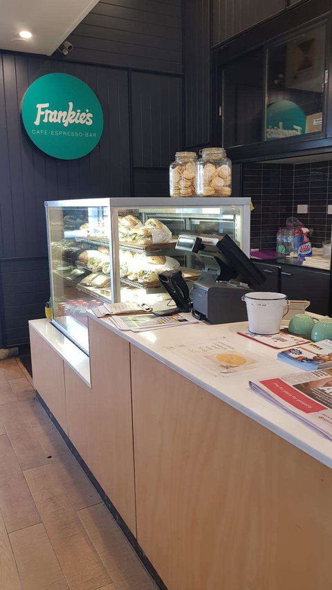 Frankie's - Accommodation 4U 0