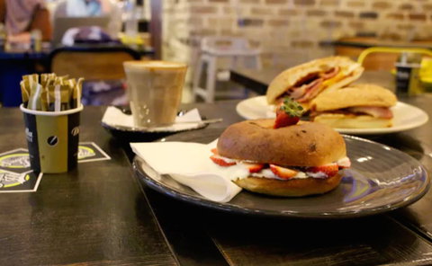 92 Degrees - Accommodation 4U 0