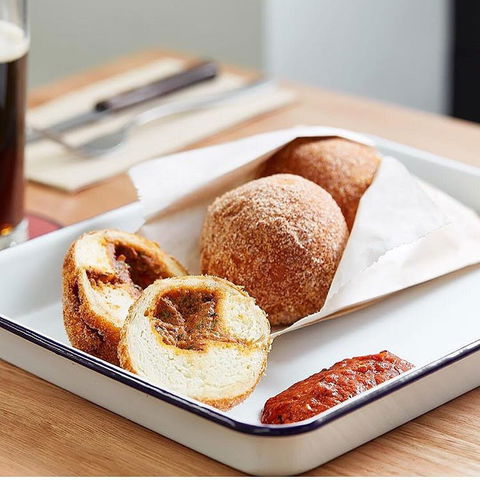 Dexter - Accommodation 4U 0