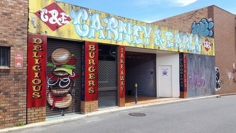 Carney & Earl's - Accommodation 4U 0