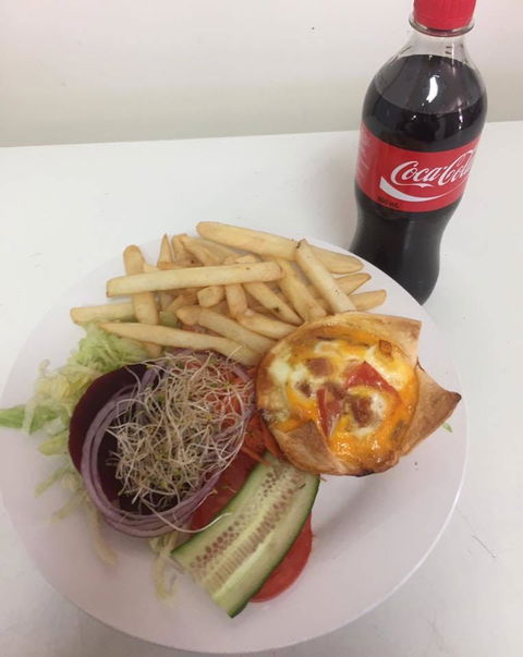 Mad Dog's Cafe - Accommodation 4U 0