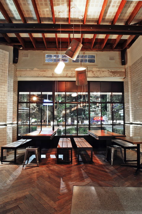 Public Bar - Accommodation 4U 1