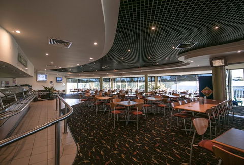 Sports Club Bistro - Lismore Workers Sports Club - Accommodation 4U 1