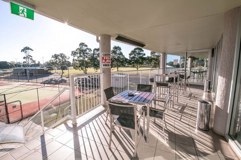 Sports Club Bistro - Lismore Workers Sports Club - Accommodation 4U 2