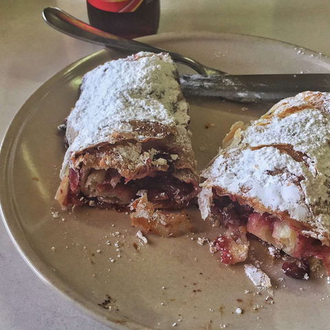 Tasic Hot Burek - Accommodation 4U 0