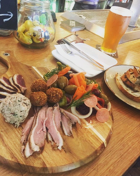 The Duck Inn Pub & Kitchen - Accommodation 4U 0