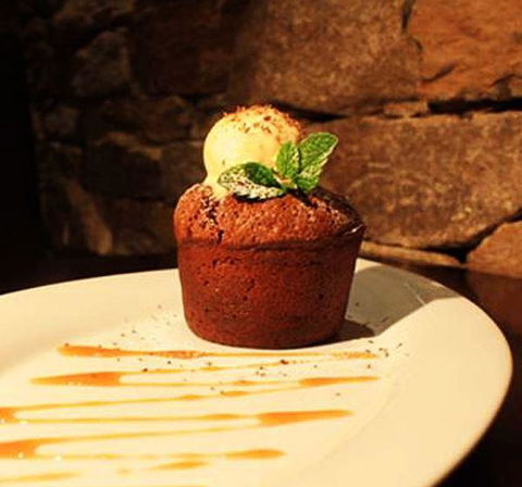 O Bar & Restaurant - Accommodation 4U 6