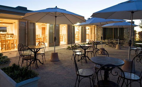 Uno Mas - Accommodation 4U 9