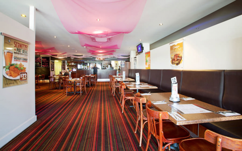 Commercial Hotel - Accommodation 4U 4