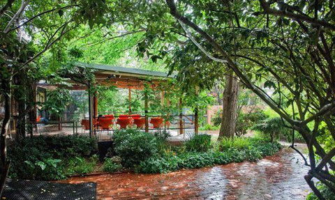 MIKA Airlie Beach - Accommodation 4U 13