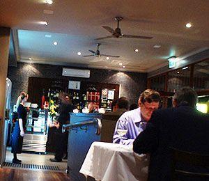 Stonebar Seafood Brasserie - Accommodation 4U 10