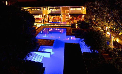 The Deck Poolside Bar & Restaurant - Accommodation 4U 8