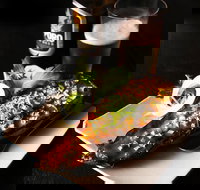 Three Japanese - Accommodation 4U