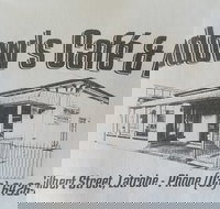 Shadow's Cafe  Bar - Accommodation 4U