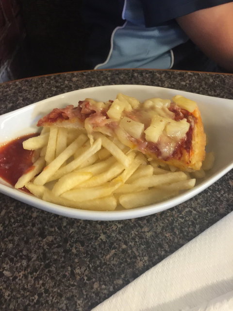 Cafe Avellino - Accommodation 4U 9