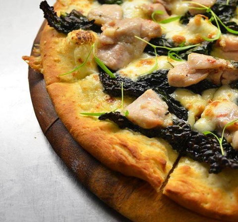 FOS Kitchen & Bar - Accommodation 4U 11