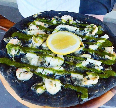 FOS Kitchen & Bar - Accommodation 4U 6