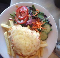 Henrys Cafe  Brasserie - Accommodation 4U