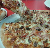 Riccardo's Pizza - Accommodation 4U
