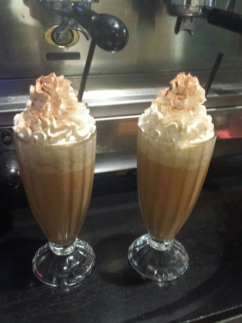 The Throttle Shed - Accommodation 4U 4