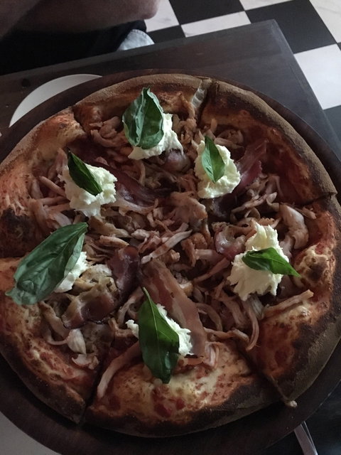 Alfredo's Pizzeria - Accommodation 4U 3