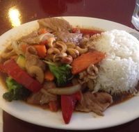 Dee's Vintage Thai Restaurant - Accommodation 4U