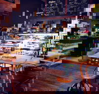 Deli on Howard - Accommodation 4U