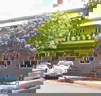 Queenslander Hotel - Accommodation 4U