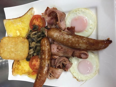 Sunshine Cafe - Accommodation 4U 0