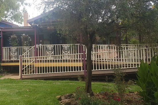 Pine Hills QLD Accommodation 4U