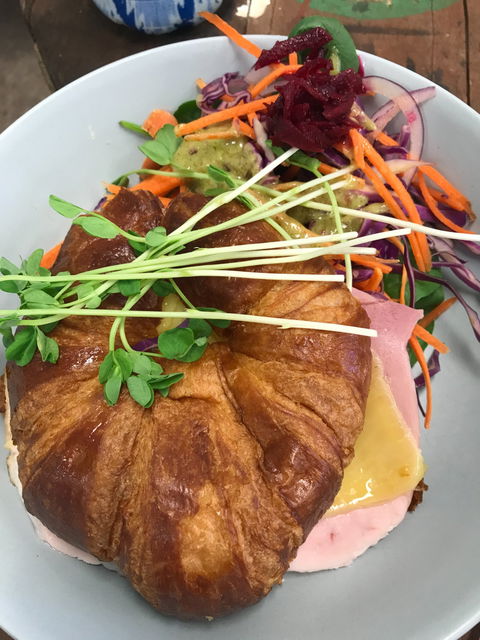 Grounded Tea - Accommodation 4U 2