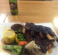 Moranbah Commun and Workers Club - Accommodation 4U