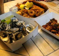 Noosa Harbour Fish Market - Accommodation 4U