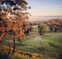 Woods  Irons Restaurant - Accommodation 4U