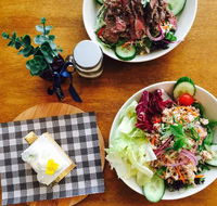 Kwans Table - Accommodation 4U