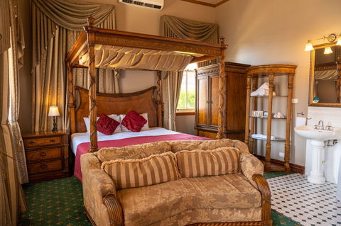Denison Boutique Hotel - Accommodation 4U 7