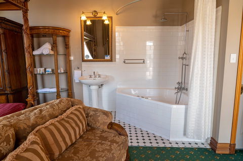 Denison Boutique Hotel - Accommodation 4U 8