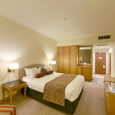 Duxton Hotel - Accommodation 4U 7