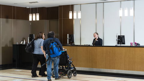 Crowne Plaza Canberra - Accommodation 4U 3