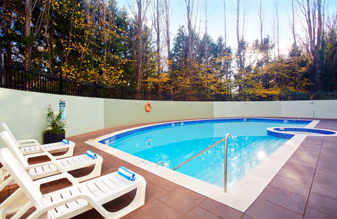 Crowne Plaza Canberra - Accommodation 4U 7