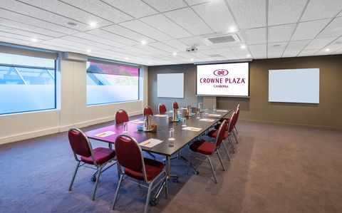 Crowne Plaza Canberra - Accommodation 4U 8